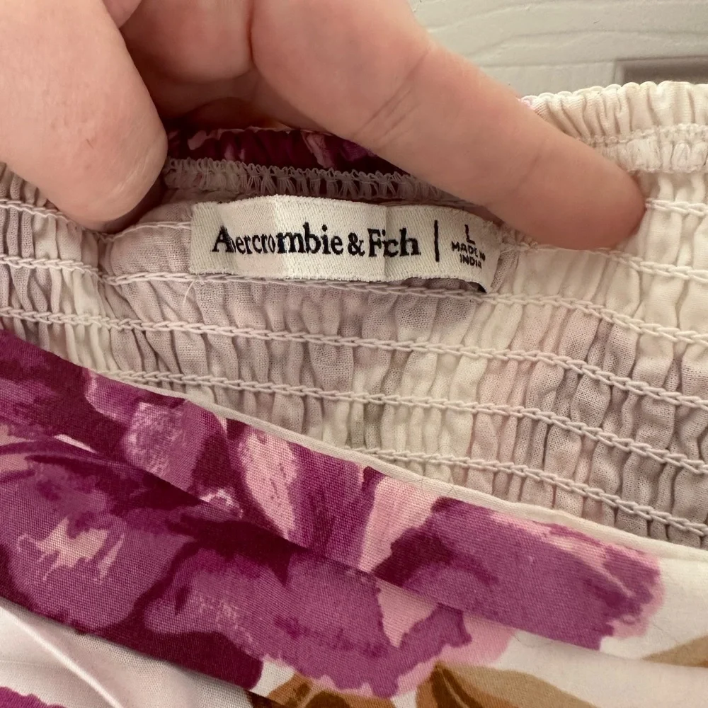 Abercrombie Emerson Dress - Picture 2 of 2